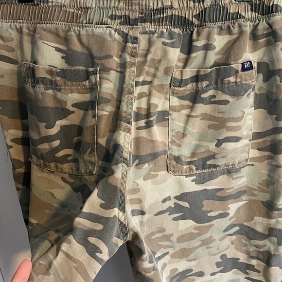 Gap Pull On Tencel Joggers Womens Size L Green Camo Elastic Drawcord Waist - Picture 12 of 13